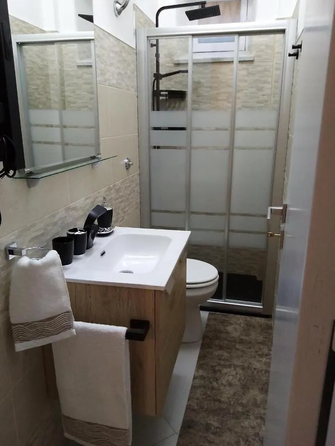 Appartamento Da Giusy Le Petit Bijou Castelbuono  0*, Castelbuono (Sicily) Italia