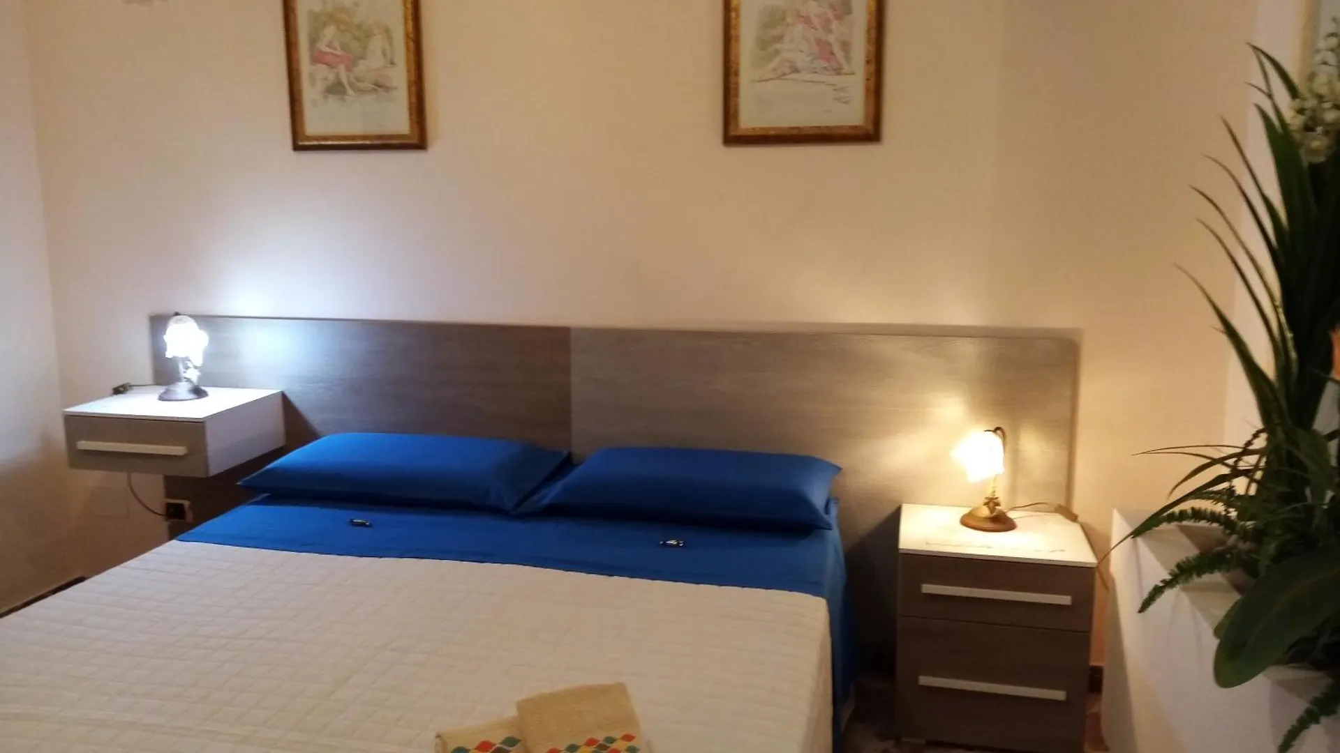 Appartamento Da Giusy Le Petit Bijou Castelbuono  Italia